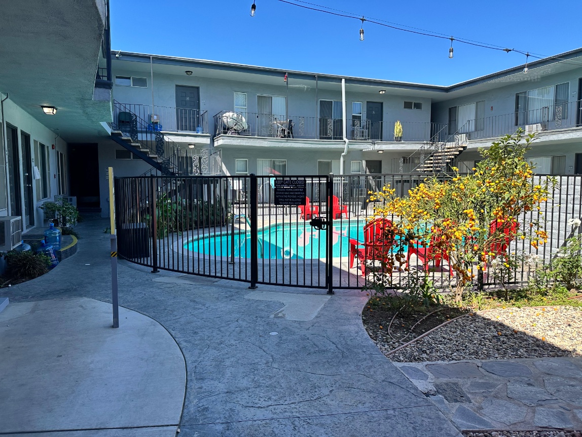 Swimming pool at Heritage 2353